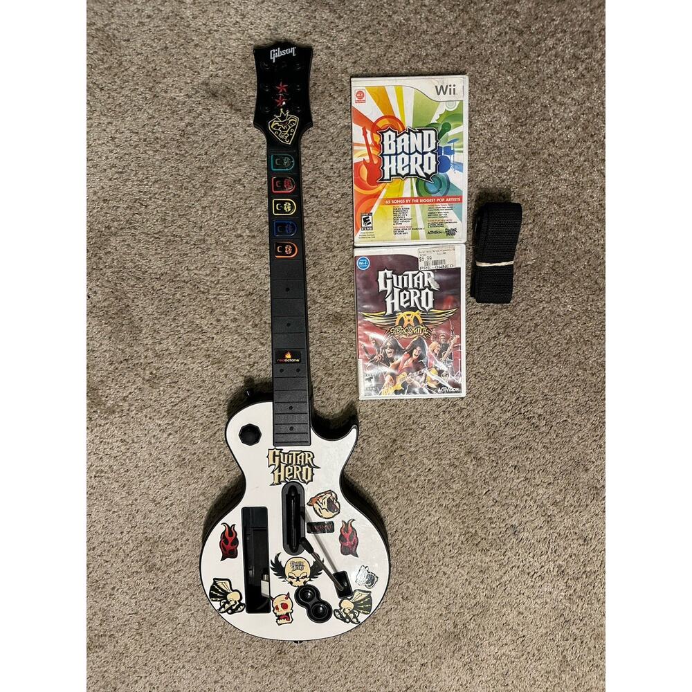 Nintendo Wii GUITAR HERO Controller W 2 Games Aerosmith Band bundle Tested